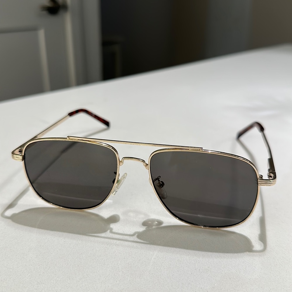 Le Specs The Charmer Sunglasses